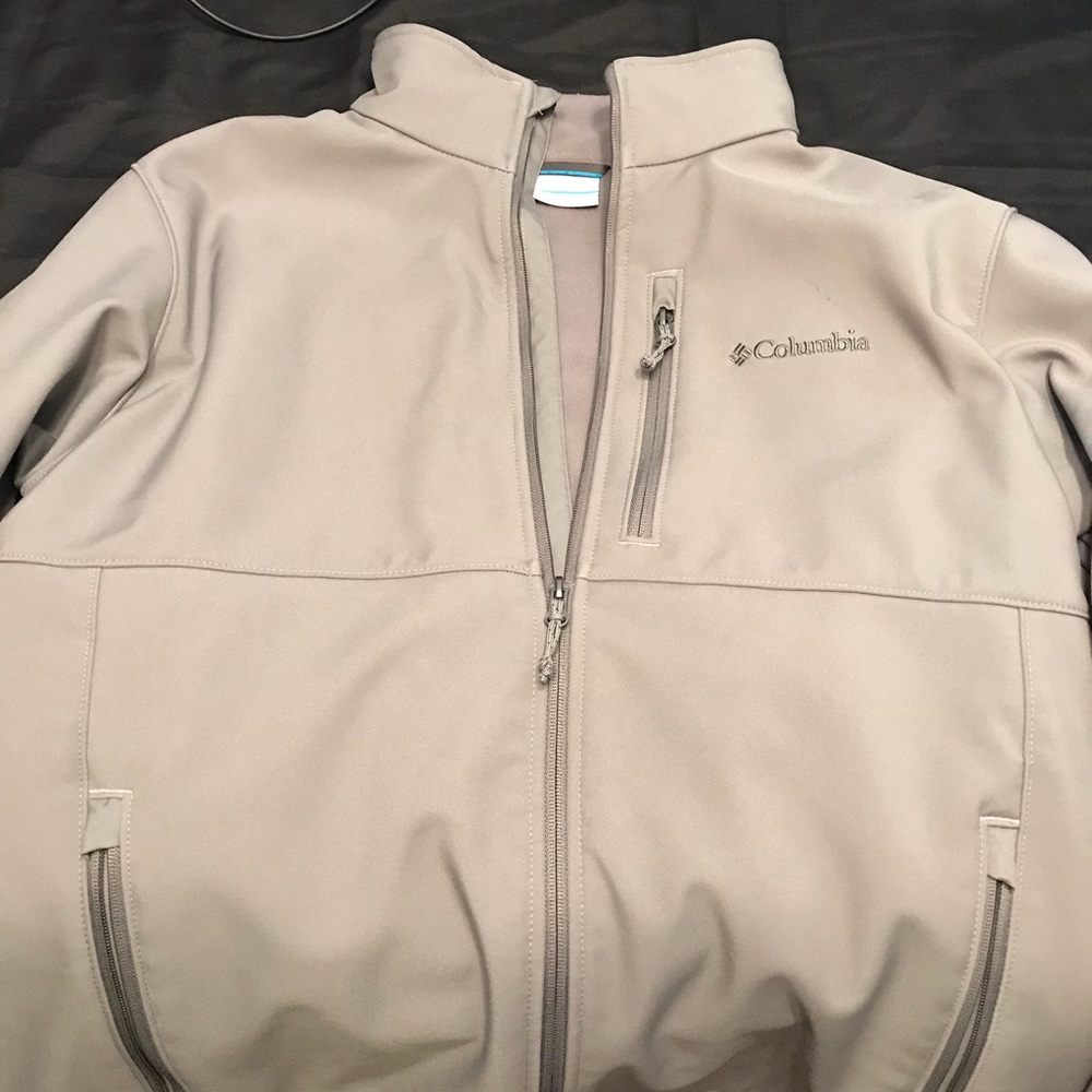 NEVER WORN 60$ or best offer